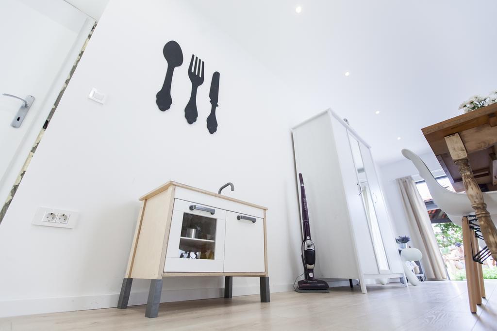 Apartment Tomas Kaštela Eksteriør bilde